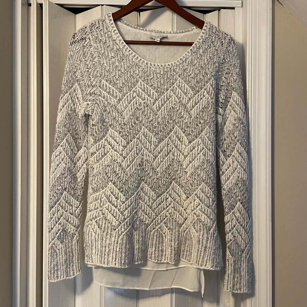 Lucky Brand Gray & White Chevron Sweater High/Low Hem. Like New.